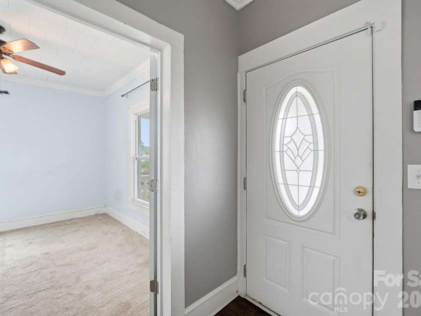 1002 Ridge Avenue, Kannapolis, NC 28083.  MLS# CAR4384465, YatesRealty ID 29265. 