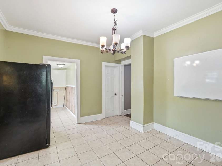 1002 Ridge Avenue, Kannapolis, NC 28083.  MLS# CAR4384465, YatesRealty ID 29265. 