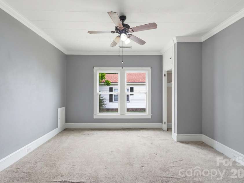 1002 Ridge Avenue, Kannapolis, NC 28083.  MLS# CAR4384465, YatesRealty ID 29265. 