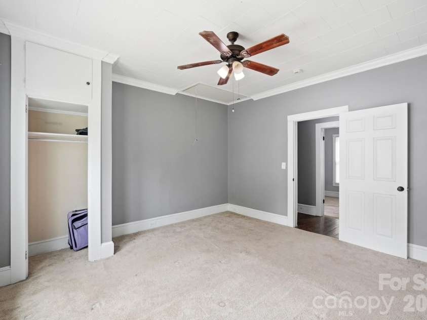 1002 Ridge Avenue, Kannapolis, NC 28083.  MLS# CAR4384465, YatesRealty ID 29265. 