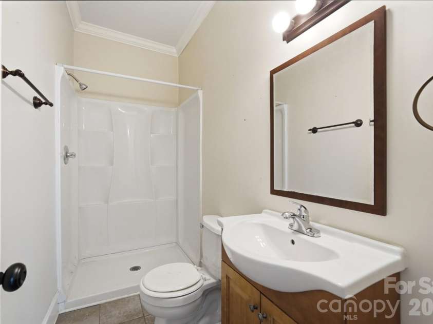 1002 Ridge Avenue, Kannapolis, NC 28083.  MLS# CAR4384465, YatesRealty ID 29265. 