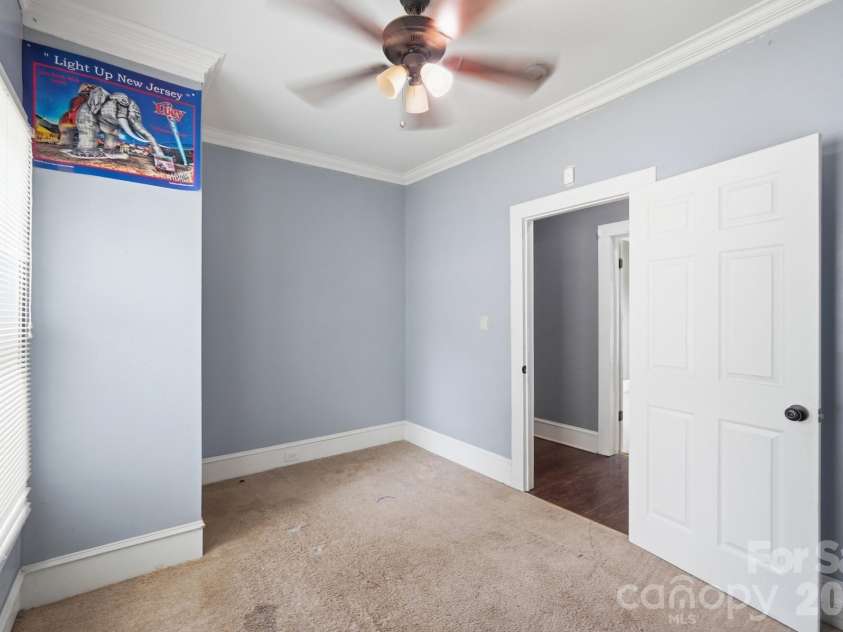 1002 Ridge Avenue, Kannapolis, NC 28083.  MLS# CAR4384465, YatesRealty ID 29265. 