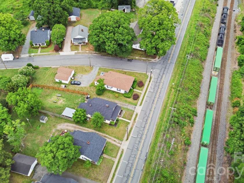 1002 Ridge Avenue, Kannapolis, NC 28083.  MLS# CAR4384465, YatesRealty ID 29265. 