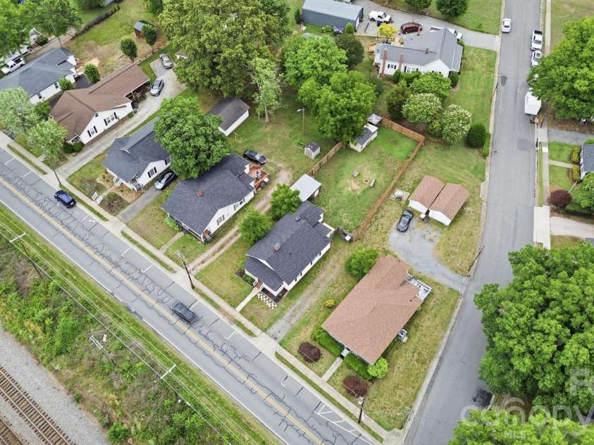 1002 Ridge Avenue, Kannapolis, NC 28083.  MLS# CAR4384465, YatesRealty ID 29265. 