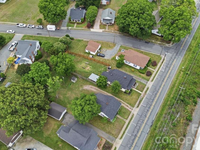 1002 Ridge Avenue, Kannapolis, NC 28083.  MLS# CAR4384465, YatesRealty ID 29265. 