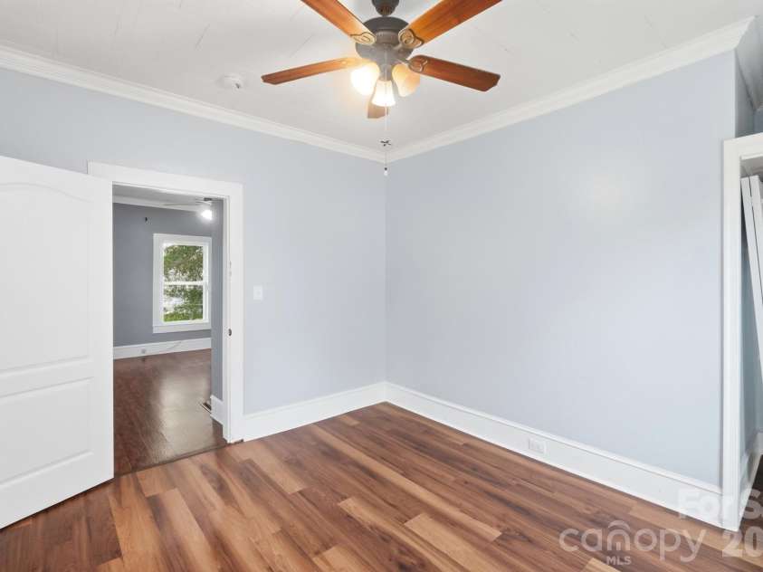 1002 Ridge Avenue, Kannapolis, NC 28083.  MLS# CAR4384465, YatesRealty ID 29265. 