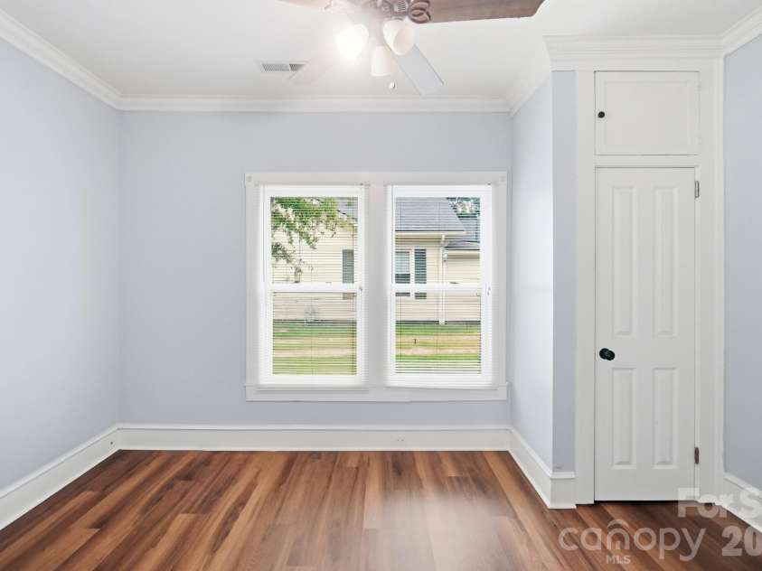 1002 Ridge Avenue, Kannapolis, NC 28083.  MLS# CAR4384465, YatesRealty ID 29265. 