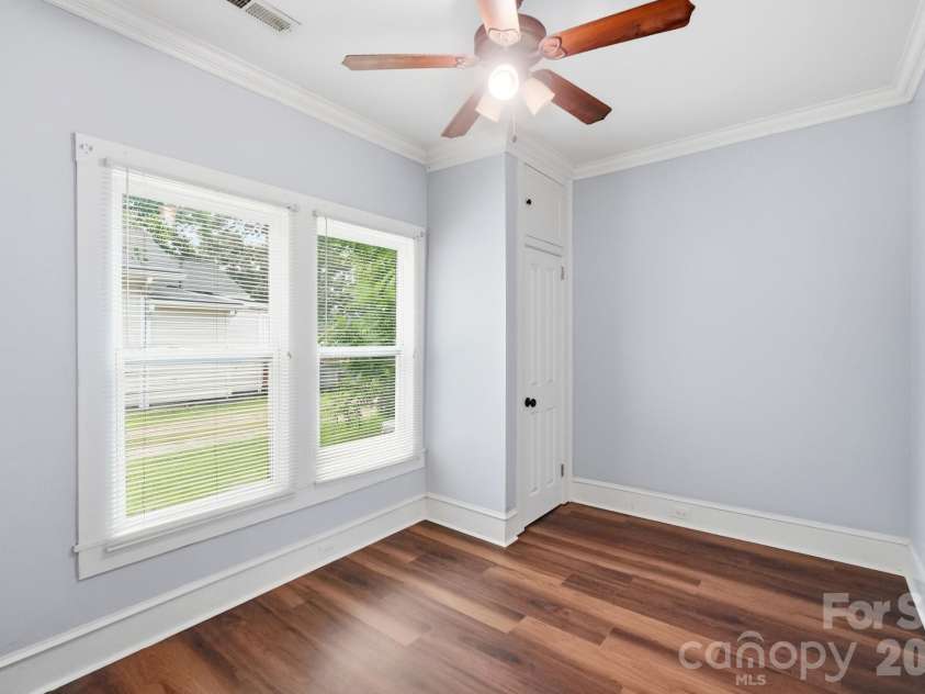 1002 Ridge Avenue, Kannapolis, NC 28083.  MLS# CAR4384465, YatesRealty ID 29265. 