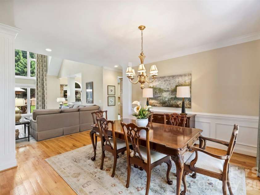 18400 Dembridge Drive, Davidson, NC 28036.  MLS# CAR4390979, YatesRealty ID 29266. 