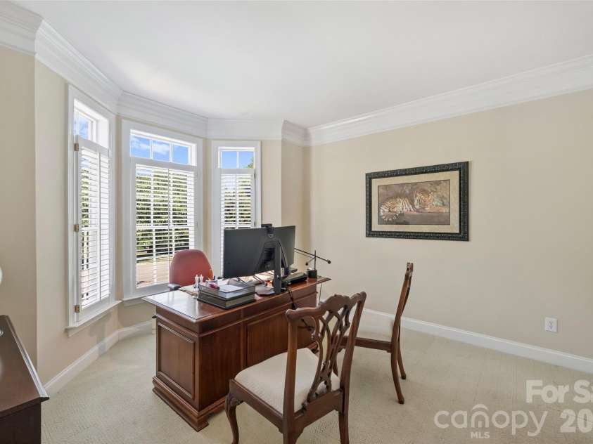 18400 Dembridge Drive, Davidson, NC 28036.  MLS# CAR4390979, YatesRealty ID 29266. 
