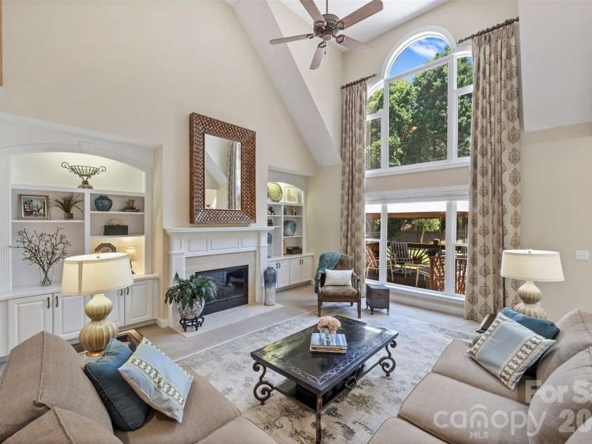 18400 Dembridge Drive, Davidson, NC 28036.  MLS# CAR4390979, YatesRealty ID 29266. 
