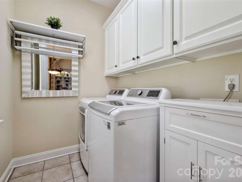18400 Dembridge Drive, Davidson, NC 28036.  MLS# CAR4390979, YatesRealty ID 29266. 