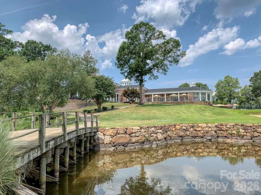 18400 Dembridge Drive, Davidson, NC 28036.  MLS# CAR4390979, YatesRealty ID 29266. 