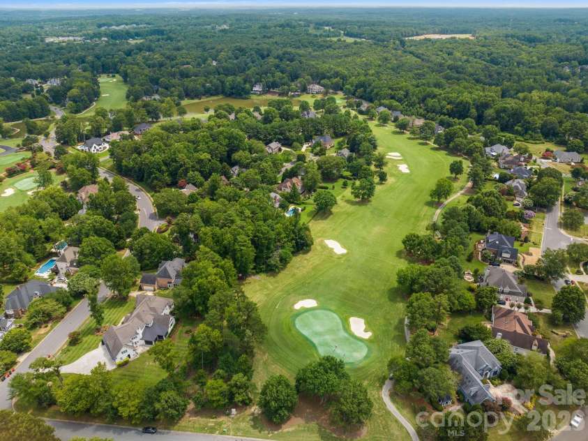 18400 Dembridge Drive, Davidson, NC 28036.  MLS# CAR4390979, YatesRealty ID 29266. 