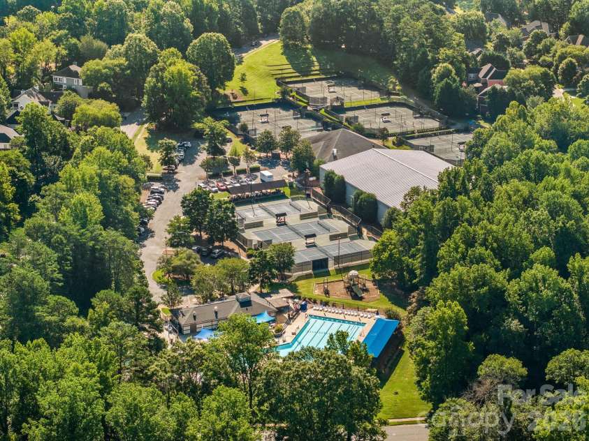 18400 Dembridge Drive, Davidson, NC 28036.  MLS# CAR4390979, YatesRealty ID 29266. 