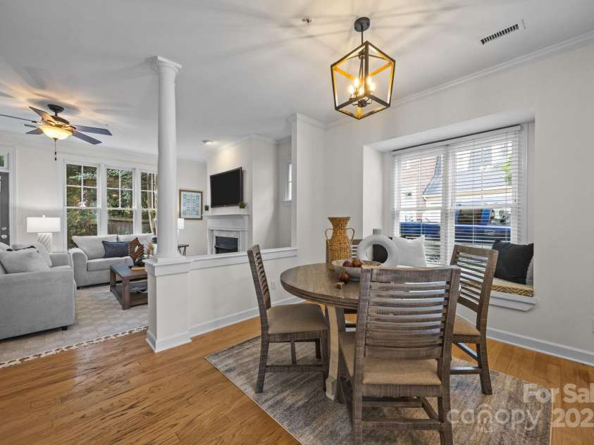 845 Park Slope Drive, Charlotte, NC 28209.  MLS# CAR4287572, YatesRealty ID 29266. 
