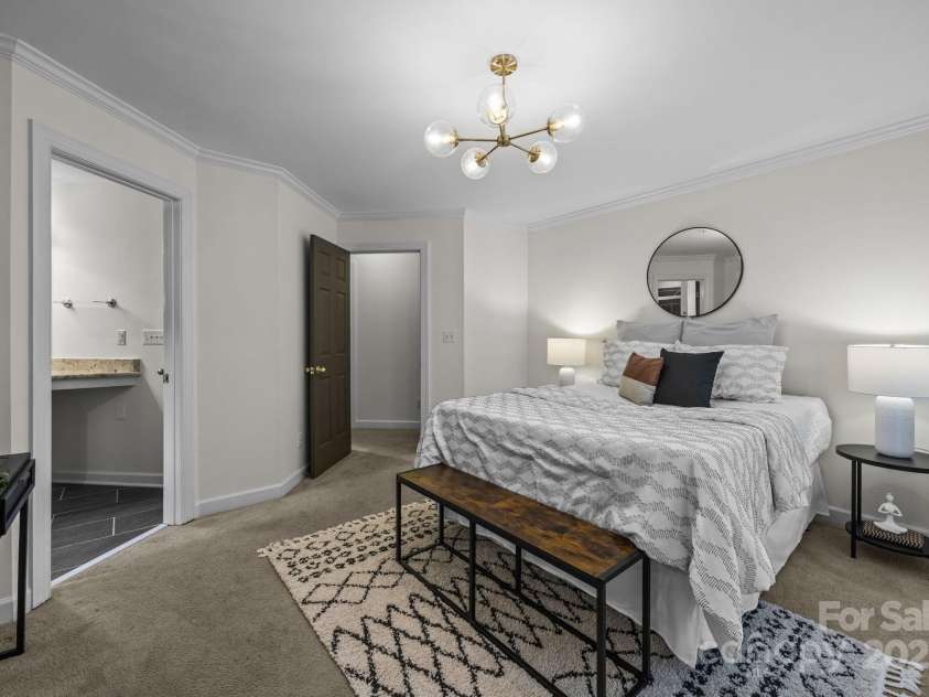 845 Park Slope Drive, Charlotte, NC 28209.  MLS# CAR4287572, YatesRealty ID 29266. 