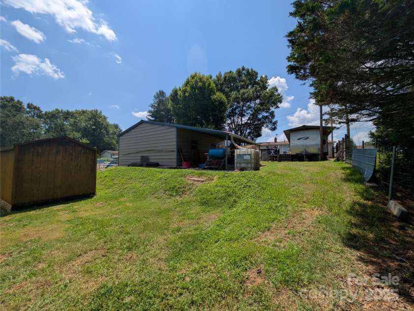 4668 US 601 Highway, Mocksville, NC 27028.  MLS# CAR4287573, YatesRealty ID 29267. 