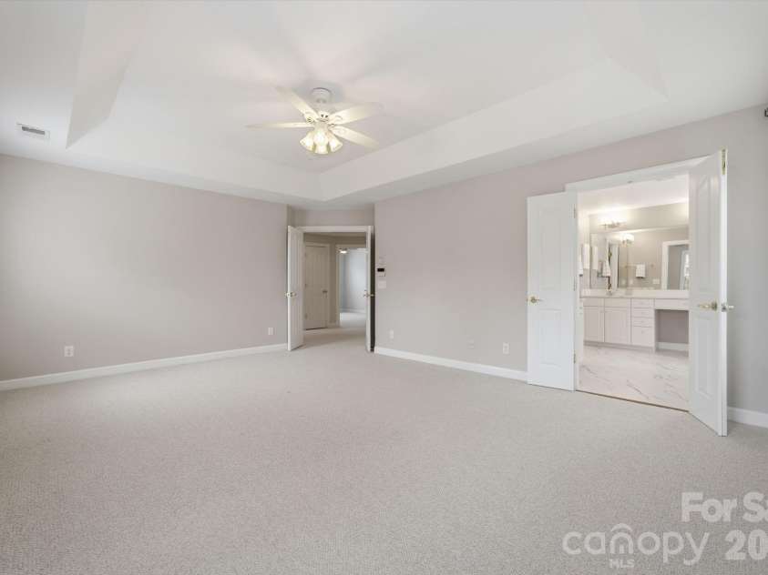 8719 Beaminster Place, Waxhaw, NC 28173.  MLS# CAR4390694, YatesRealty ID 29267. Owners Suite