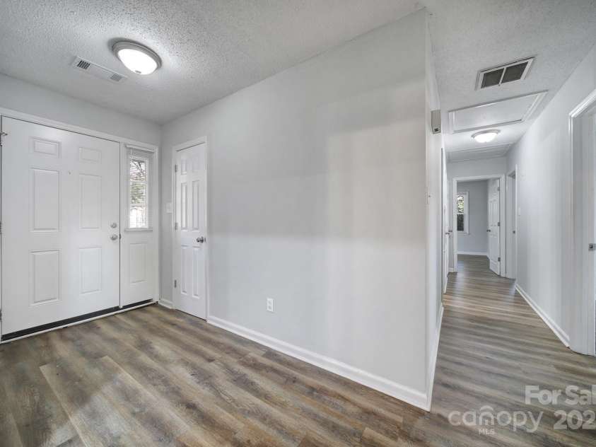 6513 old post Road, Charlotte, NC 28212.  MLS# CAR4320928, YatesRealty ID 2927. 