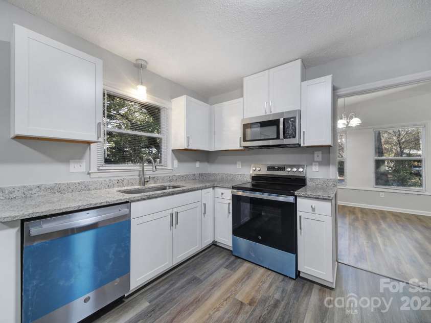 6513 old post Road, Charlotte, NC 28212.  MLS# CAR4320928, YatesRealty ID 2927. 