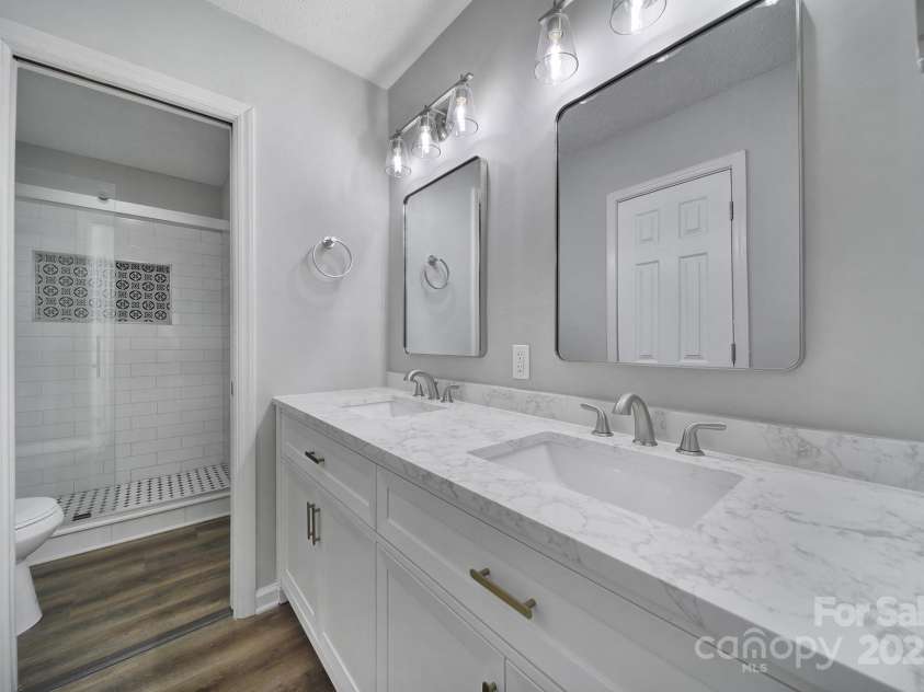 6513 old post Road, Charlotte, NC 28212.  MLS# CAR4320928, YatesRealty ID 2927. 