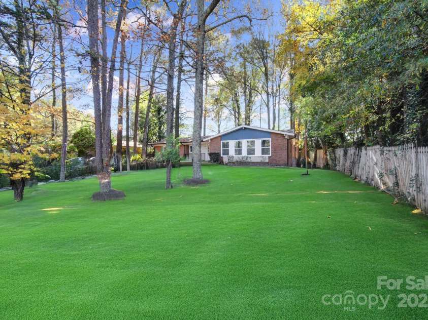 6513 old post Road, Charlotte, NC 28212.  MLS# CAR4320928, YatesRealty ID 2927. 