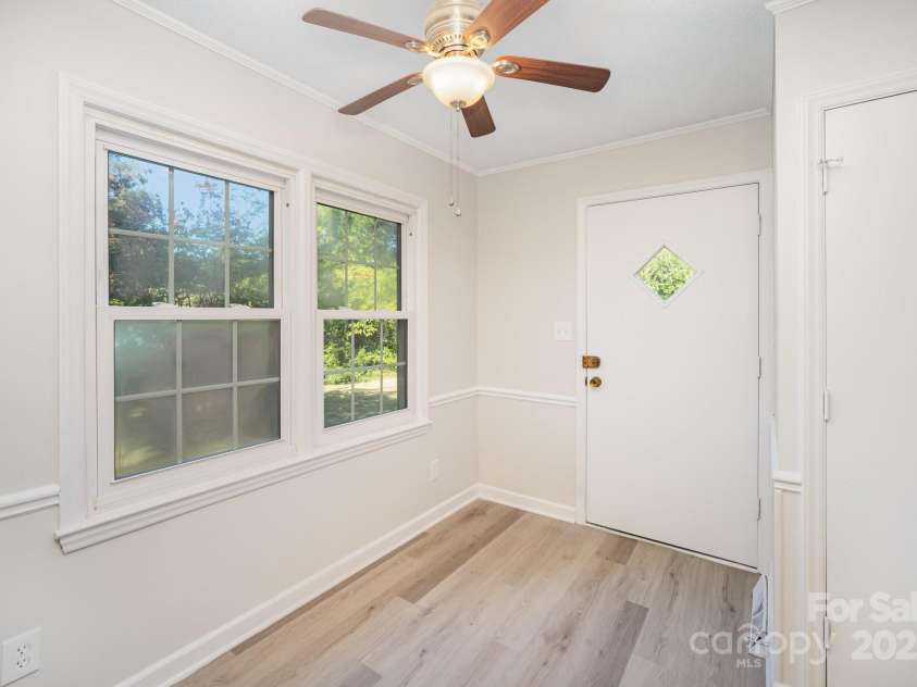 1711 Perry Street, Gastonia, NC 28054.  MLS# CAR4285836, YatesRealty ID 29270. 