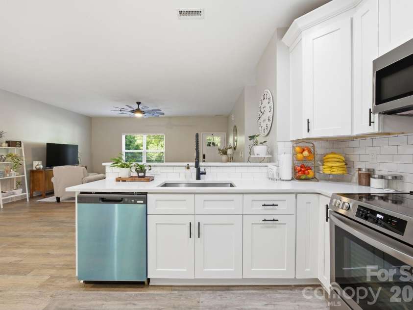 204 Price Street, Mount Holly, NC 28120.  MLS# CAR4389857, YatesRealty ID 29271. Open Kitchen