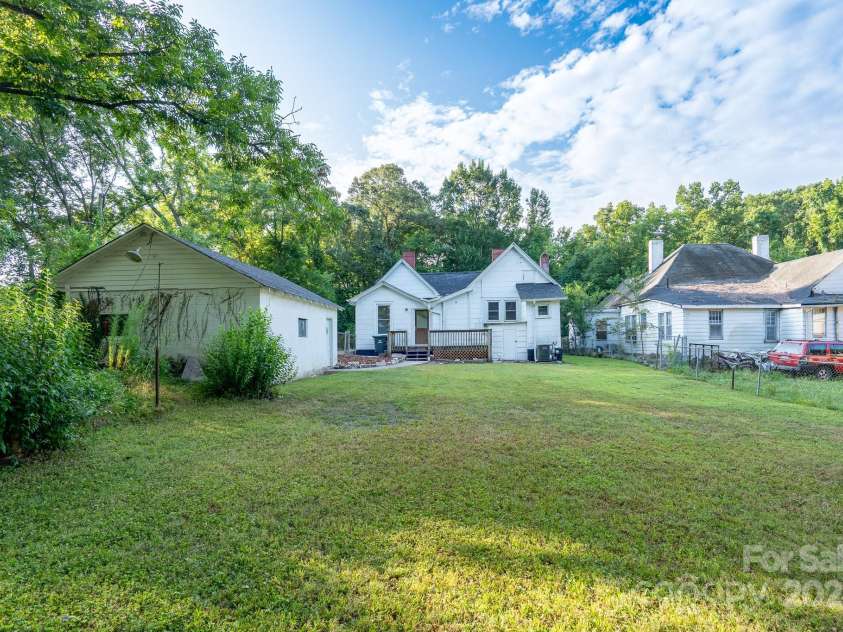 808 Yadkin Avenue, Spencer, NC 28159.  MLS# CAR4287414, YatesRealty ID 29271. Backyard 
