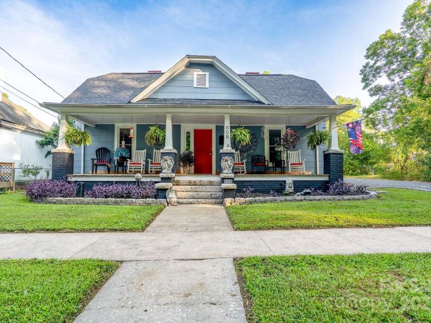 808 Yadkin Avenue, Spencer, NC 28159.  MLS# CAR4287414, YatesRealty ID 29271. Front View 