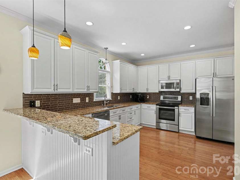 104 Southern Cross Lane, Matthews, NC 28105.  MLS# CAR4391512, YatesRealty ID 29272. 
