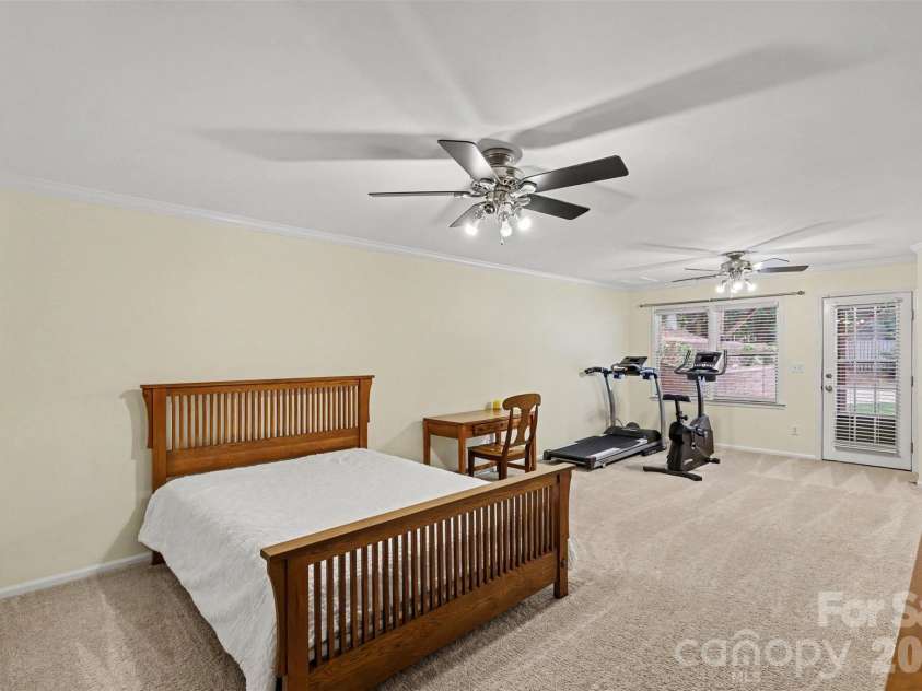104 Southern Cross Lane, Matthews, NC 28105.  MLS# CAR4391512, YatesRealty ID 29272. 