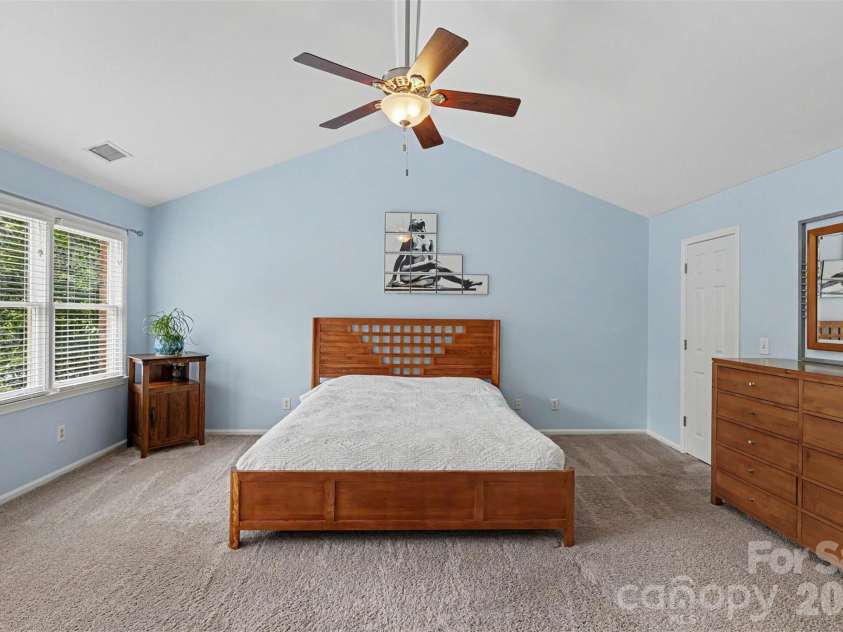 104 Southern Cross Lane, Matthews, NC 28105.  MLS# CAR4391512, YatesRealty ID 29272. 