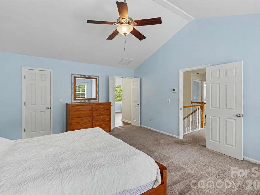 104 Southern Cross Lane, Matthews, NC 28105.  MLS# CAR4391512, YatesRealty ID 29272. 