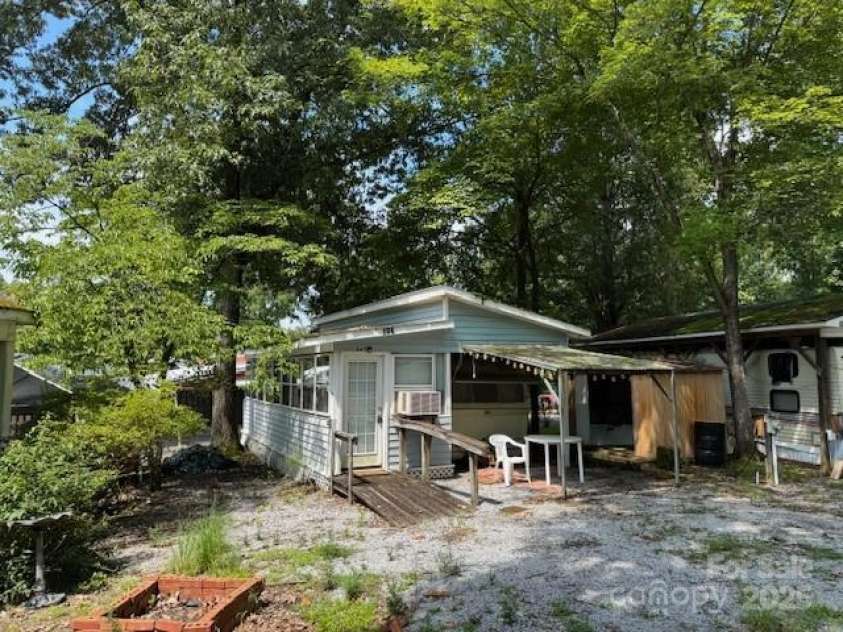 104 Oak Trail, Mount Gilead, NC 27306.  MLS# CAR4287685, YatesRealty ID 29275. 