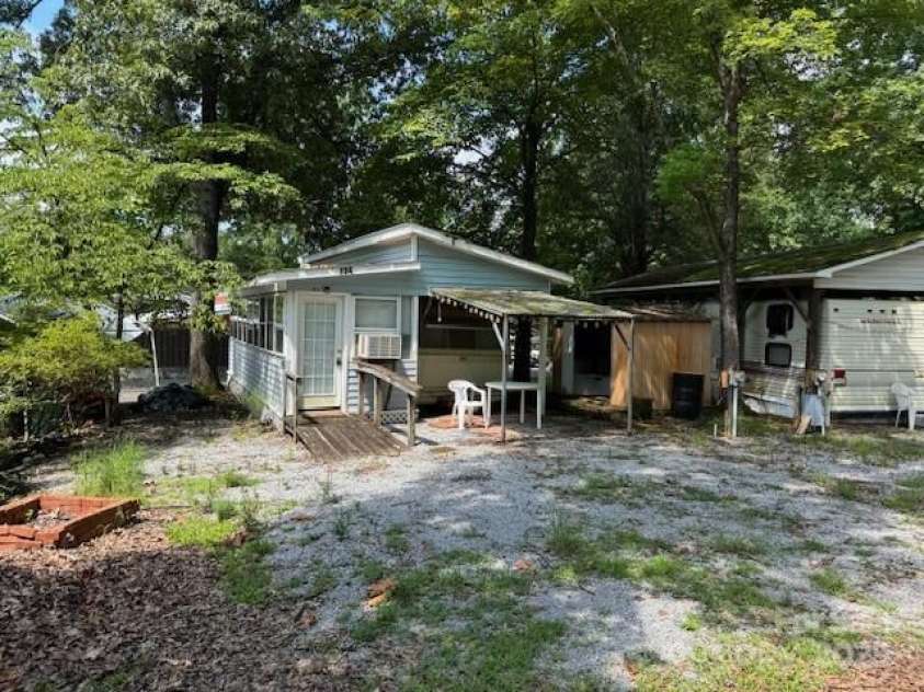 104 Oak Trail, Mount Gilead, NC 27306.  MLS# CAR4287685, YatesRealty ID 29275. 