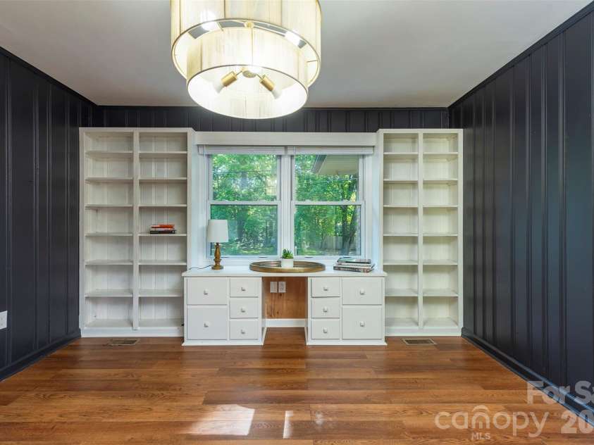 34 Goldmont Street, Black Mountain, NC 28711.  MLS# CAR4380870, YatesRealty ID 29277. 