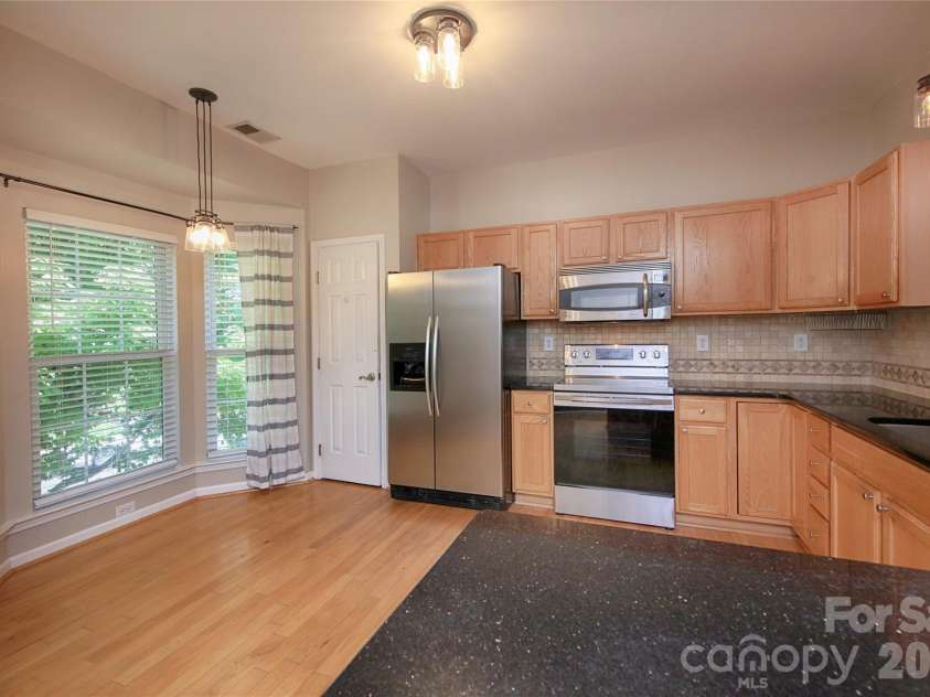 14556 Reese Boulevard, Huntersville, NC 28078.  MLS# CAR4380745, YatesRealty ID 29278. Sunny Bay Nook is the perfect Breakfast area