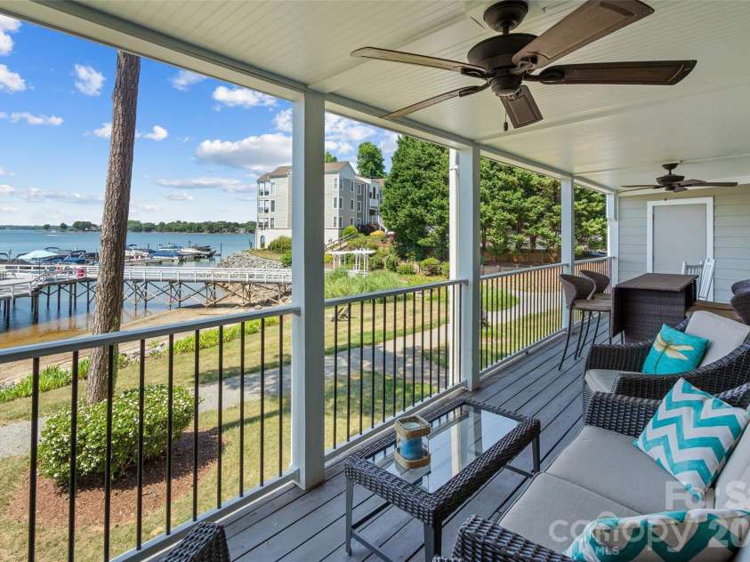 20417 Harborgate Court, Cornelius, NC 28031.  MLS# CAR4382571, YatesRealty ID 29279. 