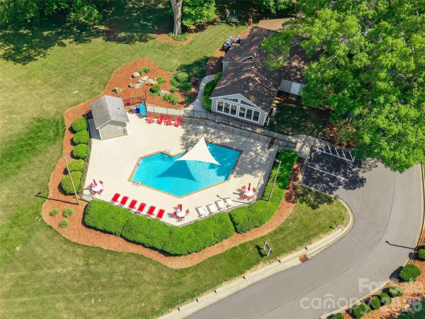 20417 Harborgate Court, Cornelius, NC 28031.  MLS# CAR4382571, YatesRealty ID 29279. 