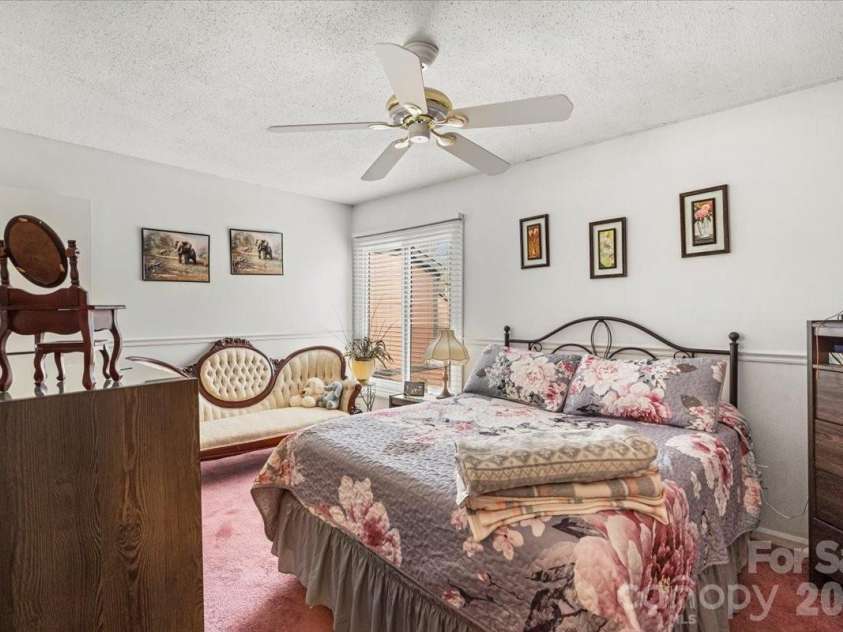 6123 Honeysuckle Lane, Charlotte, NC 28212.  MLS# CAR4346126, YatesRealty ID 2928. 