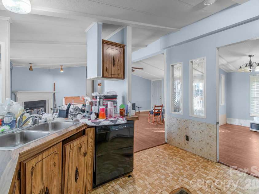 839 Westwind Drive, Fort Mill, SC 29707.  MLS# CAR4338736, YatesRealty ID 2928. 