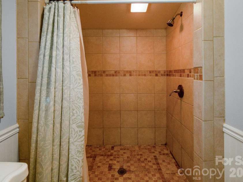 839 Westwind Drive, Fort Mill, SC 29707.  MLS# CAR4338736, YatesRealty ID 2928. 