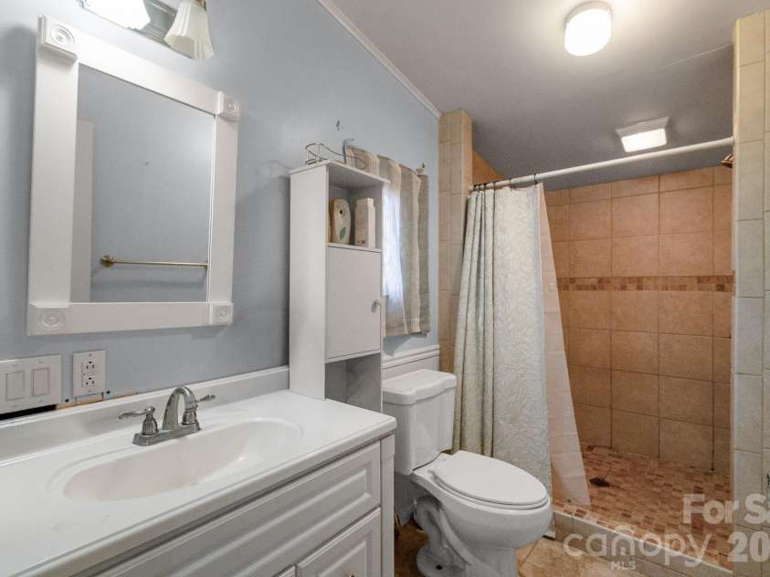 839 Westwind Drive, Fort Mill, SC 29707.  MLS# CAR4338736, YatesRealty ID 2928. 