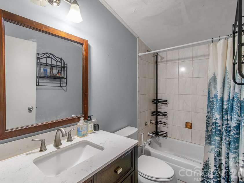 839 Westwind Drive, Fort Mill, SC 29707.  MLS# CAR4338736, YatesRealty ID 2928. 