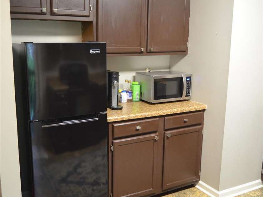 380 Corbly Drive, Hendersonville, NC 28739.  MLS# CAR4278581, YatesRealty ID 29280. Kitchen