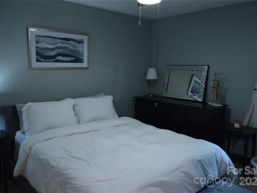 380 Corbly Drive, Hendersonville, NC 28739.  MLS# CAR4278581, YatesRealty ID 29280. Primary Bedroom