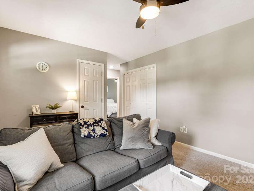380 Corbly Drive, Hendersonville, NC 28739.  MLS# CAR4304300, YatesRealty ID 29280. 