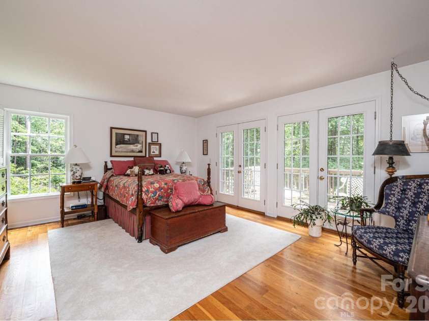 6889 Greedy Highway, Hickory, NC 28602.  MLS# CAR4388292, YatesRealty ID 29280. 